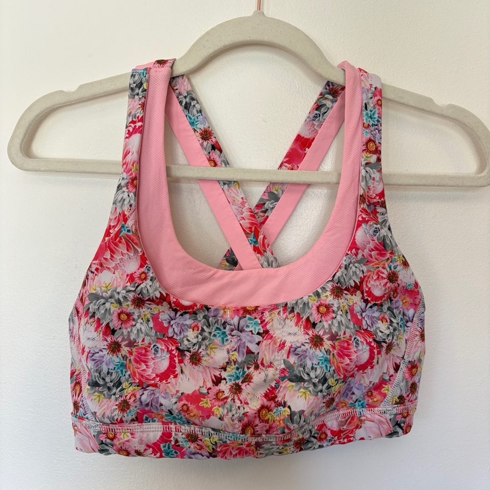 Lululemon Run Your Stuff Bra Bra 8 Criss Cross Back Pink Floral Yoga Gym Workout